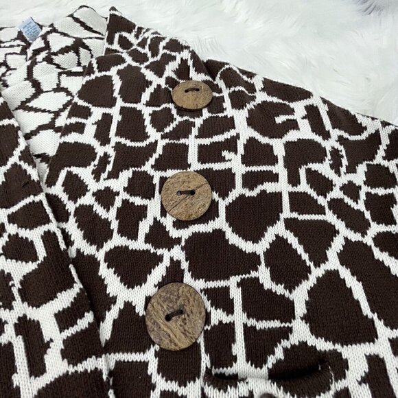 Emma G Sweater Shawl Wrap Women's 17" Width 63" Length (Tip to Tip) Animal Print - Picture 6 of 8